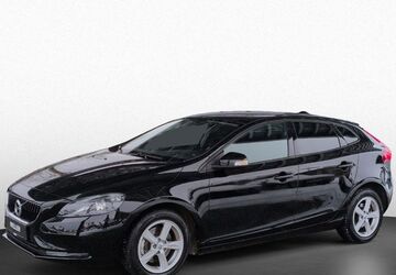 Volvo V40 83.200 km 13.590 &euro; Braunschweig 38112