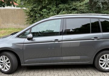 VW Touran 121.000 km 15.300 &euro; Braunschweig 38106