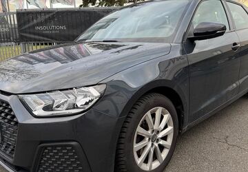 Audi A1 130.000 km 16.990 &euro; Braunschweig 38122