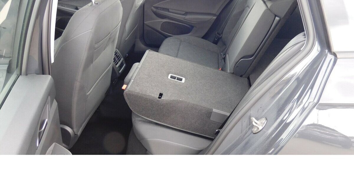 VW Golf Variant VIII 1.5 TSI Life Navi Klima Alu 29.300 km 20.690 &euro; Vordorf 38533