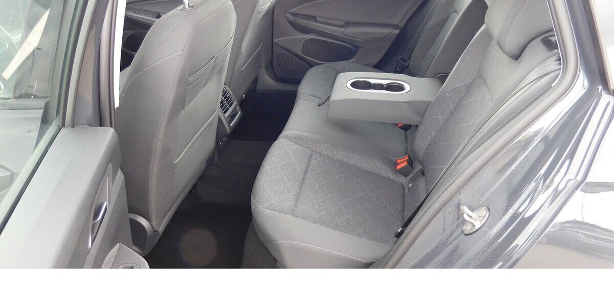 VW Golf Variant VIII 1.5 TSI Life Navi Klima Alu 29.300 km 20.690 &euro; Vordorf 38533