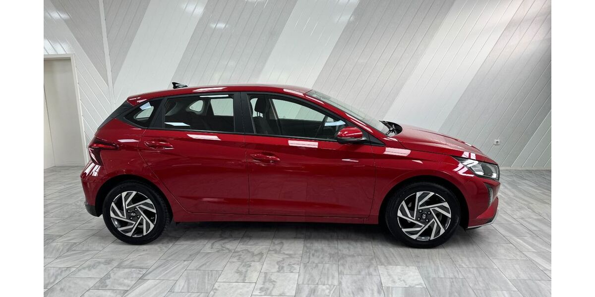 Hyundai i20 11.160 km 18.950 &euro; Liebenburg 38704