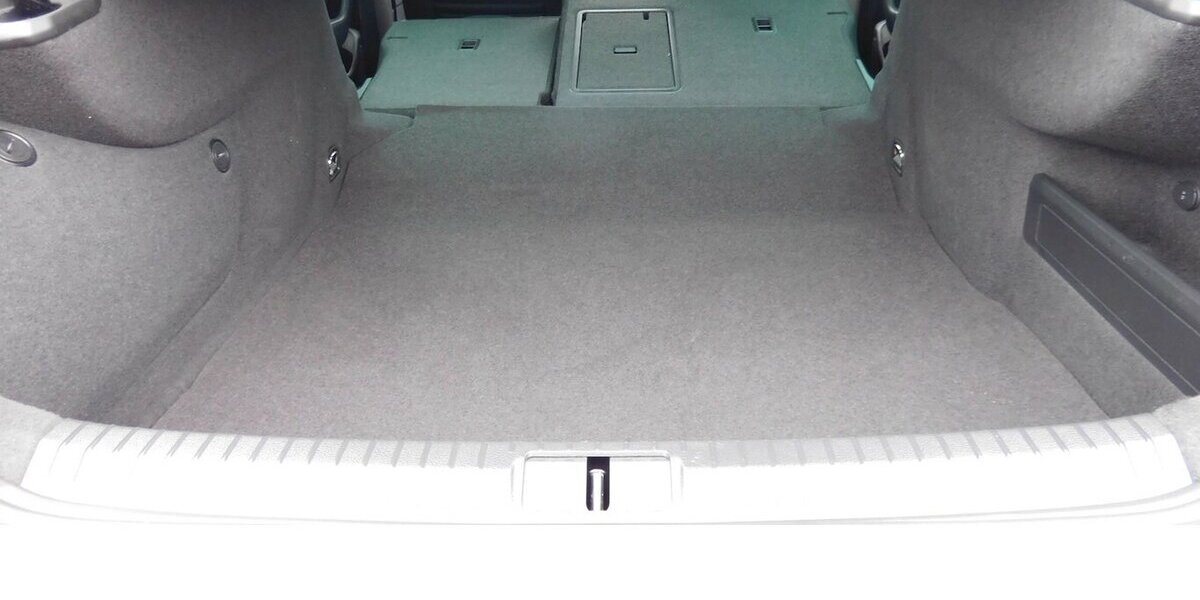 VW Passat 2.0 Bussiness BMT TDI Standhei.Navi Klima 36.500 km 20.990 &euro; Vordorf 38533