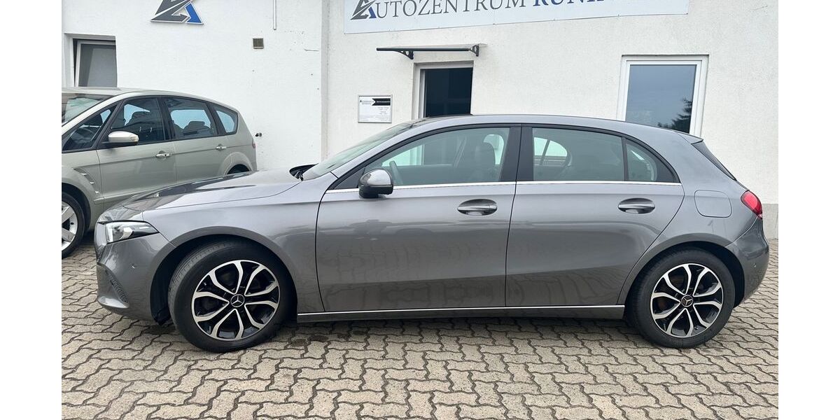Mercedes-Benz A 180 126.900 km 18.990 &euro; Braunschweig 38122