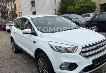 Ford Kuga 114.000 km 9.699 &euro; Braunschweig 38118