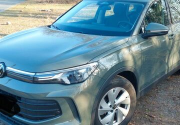 VW Tiguan 22.000 km 30.400 &euro; Weyhausen 38554