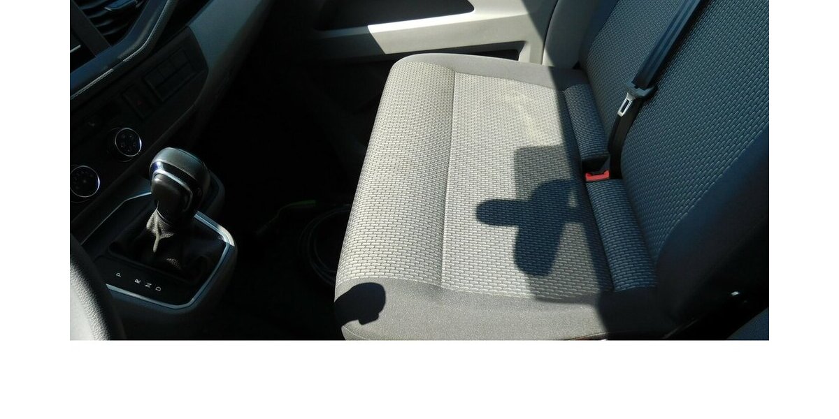 VW T6.1 Transporter 1 Abt e- Lang 4-Gang Automatic 12.000 km 15.990 &euro; Vordorf 38533