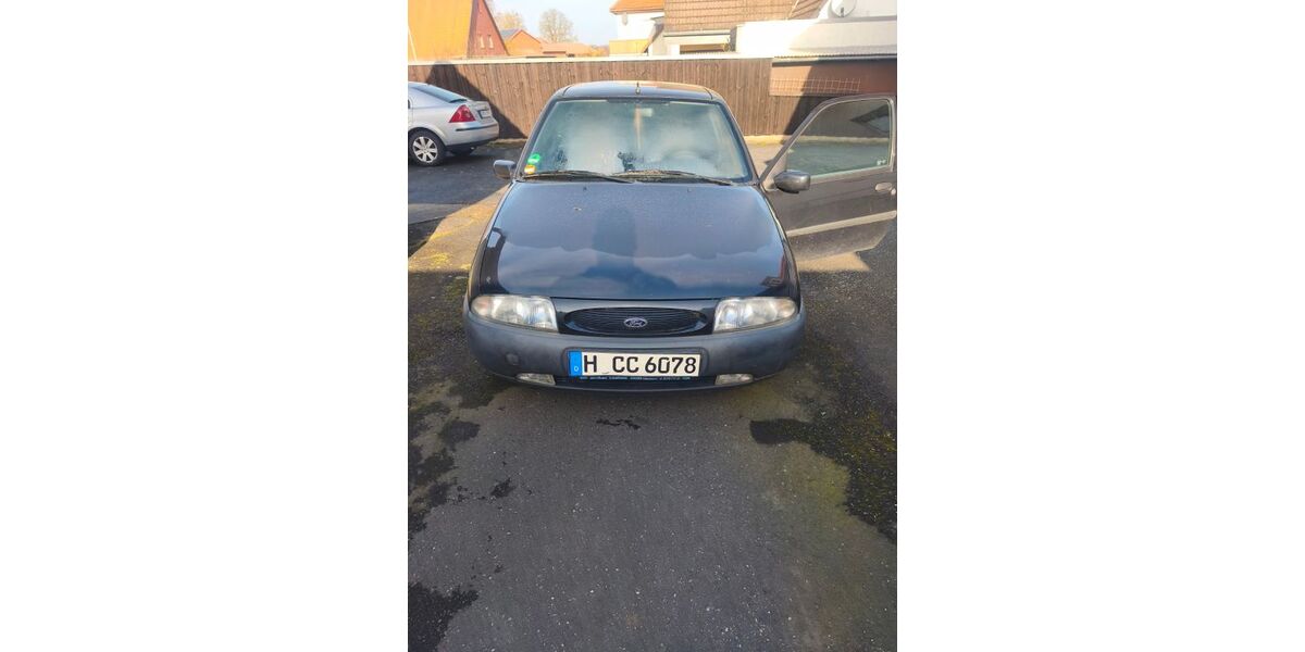 Ford Fiesta 91.000 km 970 &euro; Burgdorf 38272