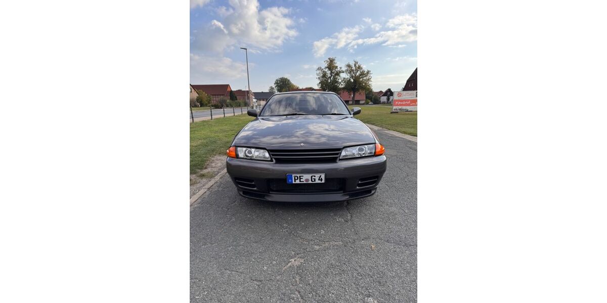 Nissan Skyline 151.000 km 53.000 &euro; Schellerten 31174