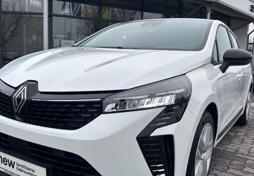 Renault Clio 13.672 km 15.490 &euro; Braunschweig 38124