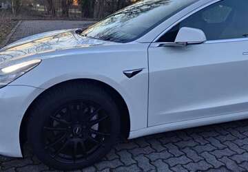 Tesla Model 3 100.000 km 22.400 &euro; Adenbüttel 38528