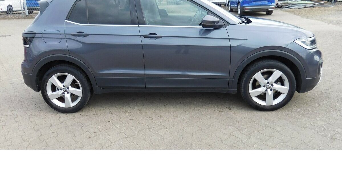 VW T-Cross 1.0 Style BMT TSI Klima Navi 20.000 km 17.990 &euro; Vordorf 38533