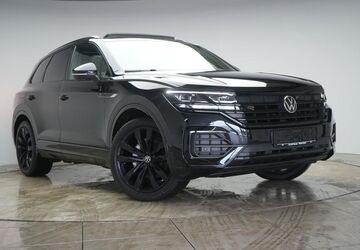 VW Touareg 45.000 km 57.490 &euro; Braunschweig 38110