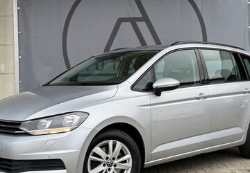 VW Touran 158.005 km 13.950 &euro; Braunschweig 38122