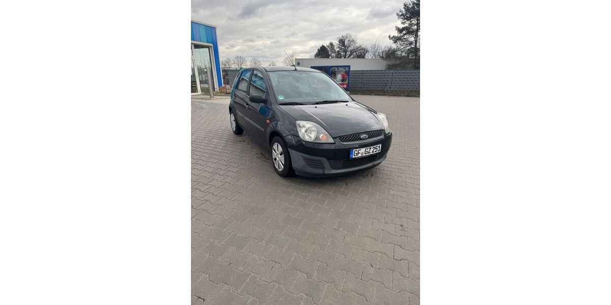 Ford Fiesta 171.000 km 1.300 &euro; Gifhorn 38518