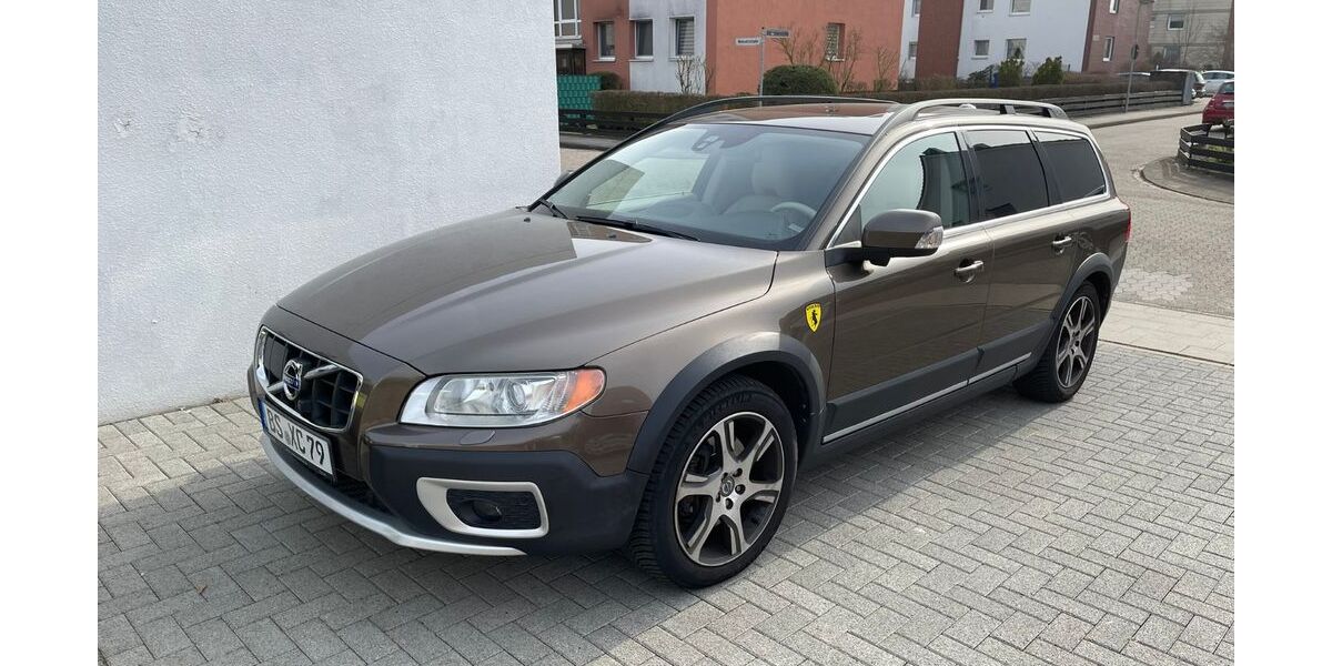 Volvo XC70 123.000 km 31.900 &euro; Braunschweig 38110