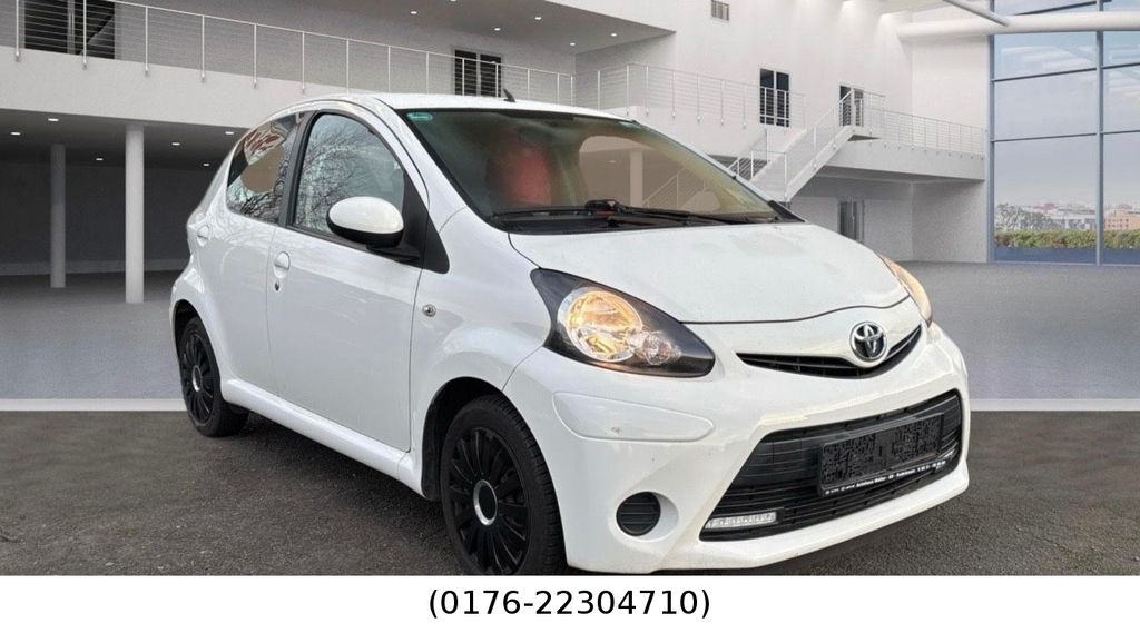 Toyota Aygo (X) 85.000 km 5.650 &euro; Adersheim 38304