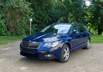 Skoda Superb 213.000 km 5.590 &euro; Braunschweig 38122