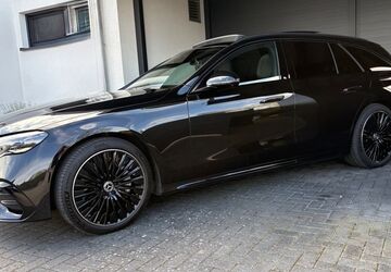 Mercedes-Benz E 300 25.900 km 67.240 &euro; Braunschweig 38102