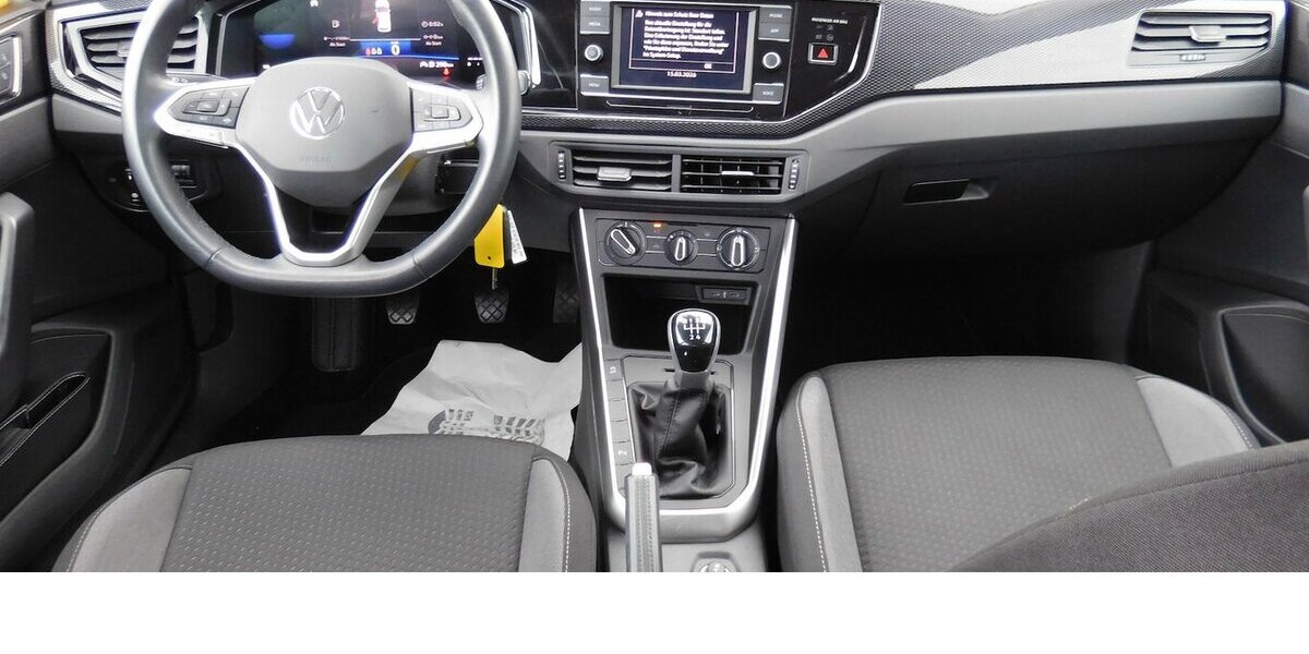 VW Polo 1.0 Life MPI BMT 4Trg Klima Navi LED 26.500 km 15.690 &euro; Vordorf 38533