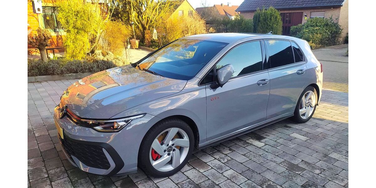 VW Golf 7.700 km 37.000 &euro; Tappenbeck 38479