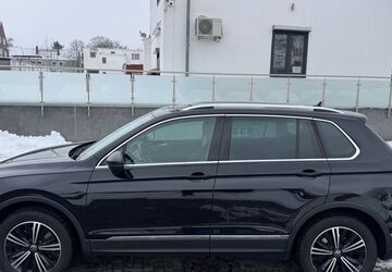 VW Tiguan 142.915 km 21.900 &euro; Salzgitter-Lebenstedt 38226
