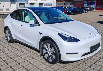 Tesla Model Y 78.212 km 31.970 &euro; Braunschweig 38112