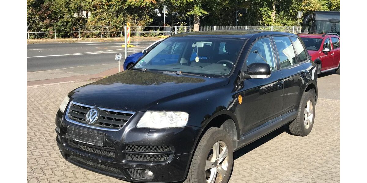 VW Touareg 437.572 km 2.000 &euro; Braunschweig 38110