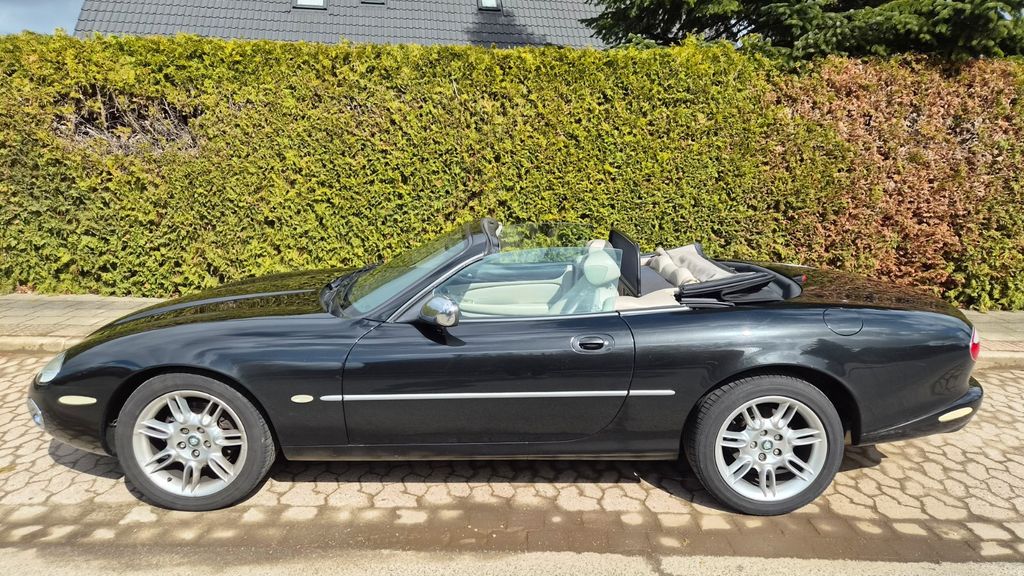 Jaguar XK8 166.000 km 14.700 &euro; Braunschweig 38124