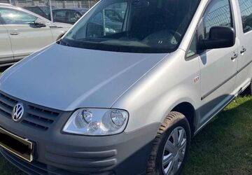 VW Caddy 108.500 km 5.990 &euro; Lengede 38268