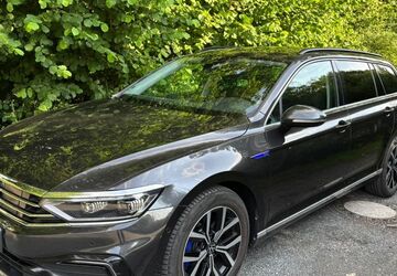 VW Passat Variant 125.413 km 17.990 &euro; Braunschweig 38126