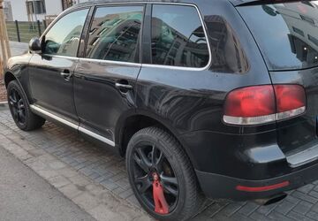 VW Touareg 297.000 km 4.500 &euro; Braunschweig 38126