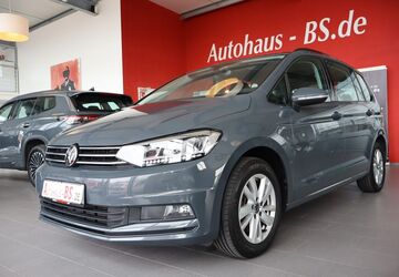 VW Touran 119.591 km 23.394 &euro; Braunschweig 38116