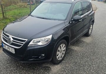 VW Tiguan 212.000 km 5.199 &euro; Dahlum 38170