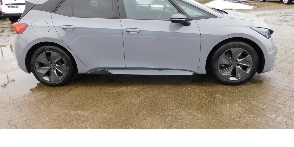 Cupra Born Elektrik 1-Gang Automatik Navi Klima Alu 20.000 km 23.690 &euro; Vordorf 38533