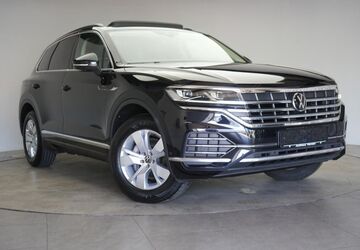 VW Touareg 96.000 km 40.890 &euro; Braunschweig 38110