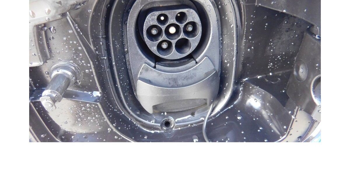 Skoda Enyaq iV 50 1-Gang Elektrik Automatic Klima Navi 29.900 km 20.990 &euro; Vordorf 38533