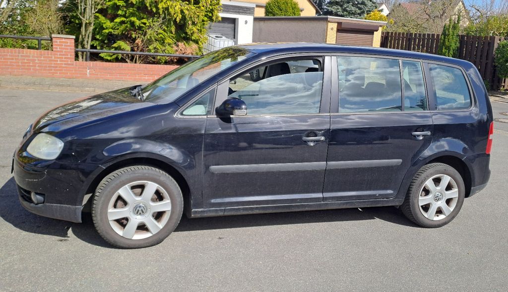 VW Touran 119.000 km 4.790 &euro; Wolfsburg 38442