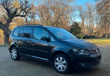 VW Touran 272.000 km 3.290 &euro; Vechelde 38159