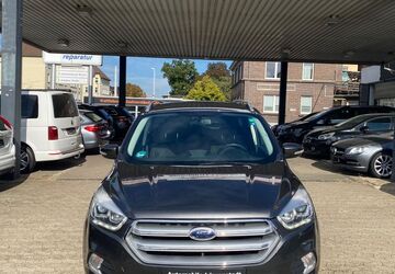 Ford Kuga 67.000 km 13.900 &euro; Braunschweig 38114