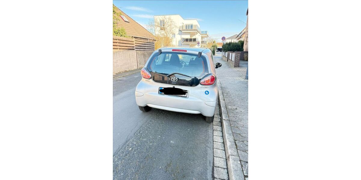 Toyota Aygo (X) 270.000 km 1.599 &euro; Peine 31228