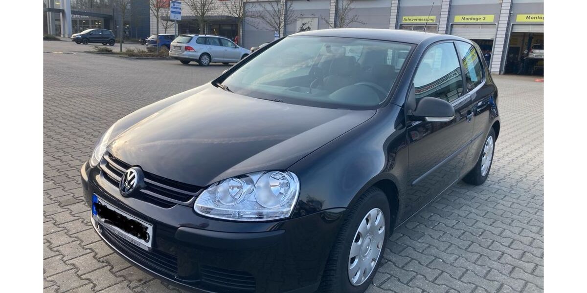 VW Golf 214.000 km 2.300 &euro; Braunschweig 38103