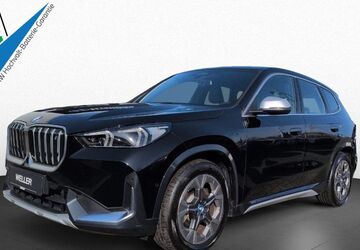 BMW iX1 17.110 km 34.290 &euro; Braunschweig 38112