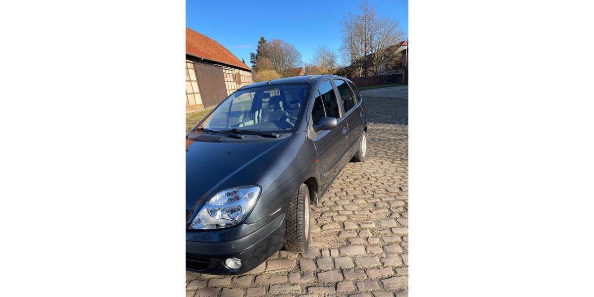 Renault Scenic 131.713 km 1.800 &euro; Cremlingen 38162