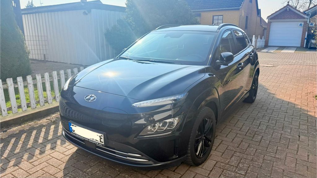 Hyundai KONA Elektro 48.250 km 17.400 &euro; Salzgitter 38239
