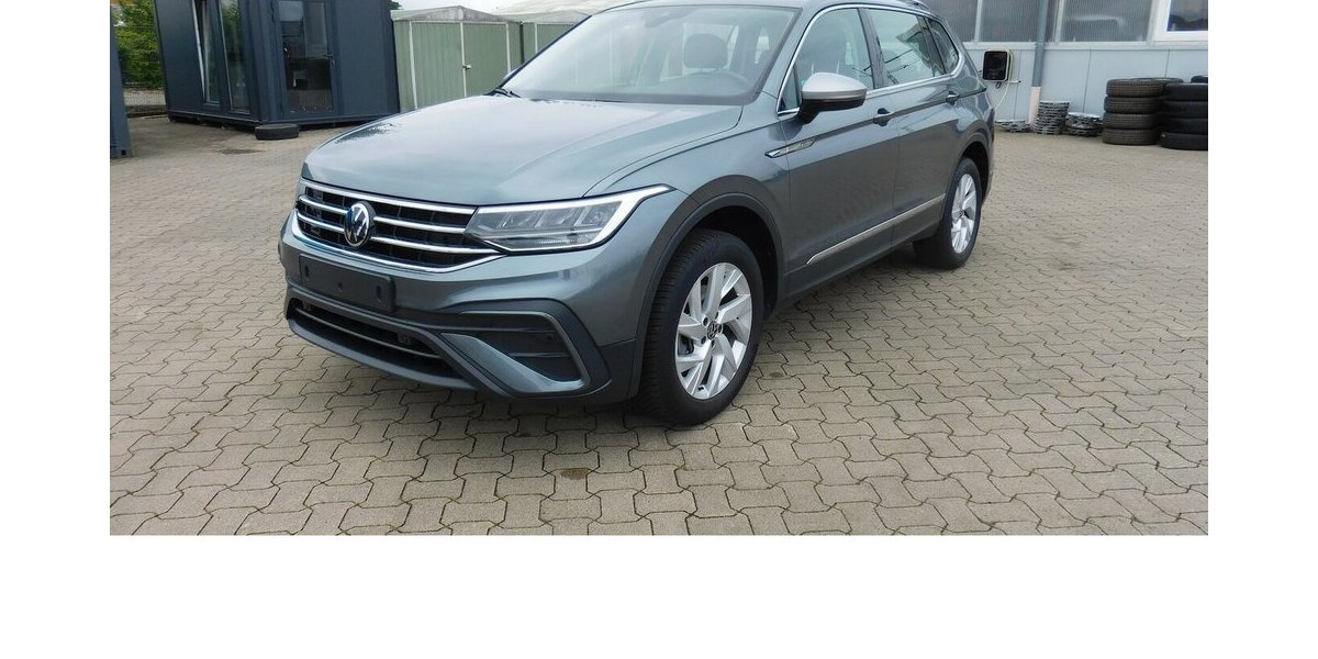 VW Tiguan Allspace 1.5 TSI Life 7 Sitze Navi DSG 33.000 km 28.390 &euro; Vordorf 38533