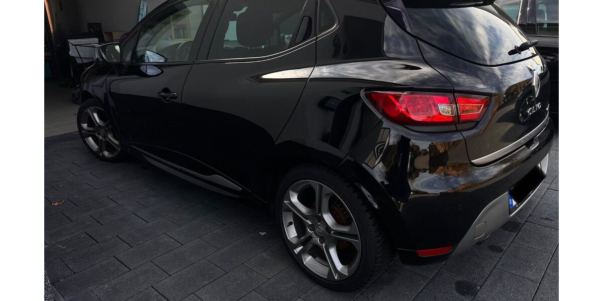 Renault Clio 142.000 km 8.100 &euro; Ribbesbüttel 38551