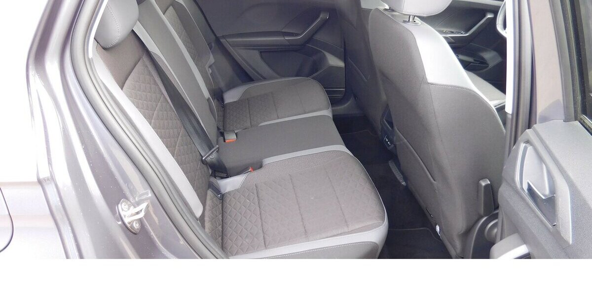 VW T-Cross 1.0 Style BMT TSI Klima Navi 20.000 km 17.990 &euro; Vordorf 38533