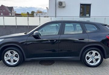 BMW iX1 35.277 km 30.900 &euro; Salzgitter-Lebenstedt 38226