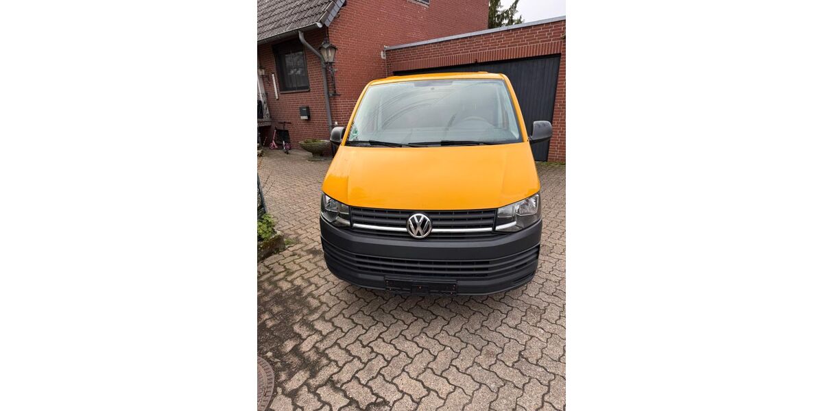VW T6 Transporter 201.000 km 10.900 &euro; Braunschweig 38120